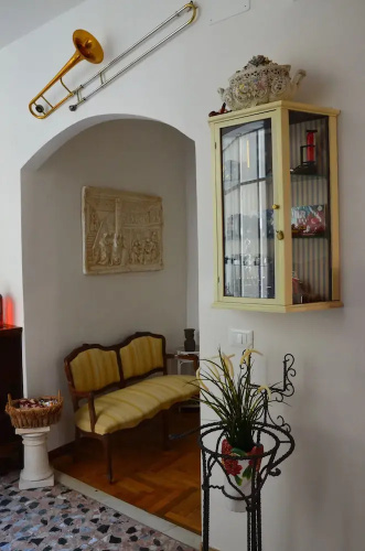 B&B Madam Upstairs