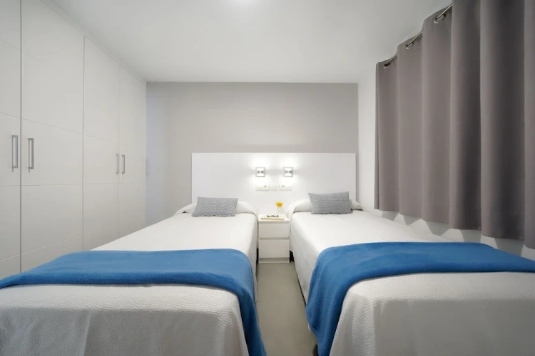 2 Bedrooms Apartment with balcony and with ocean view