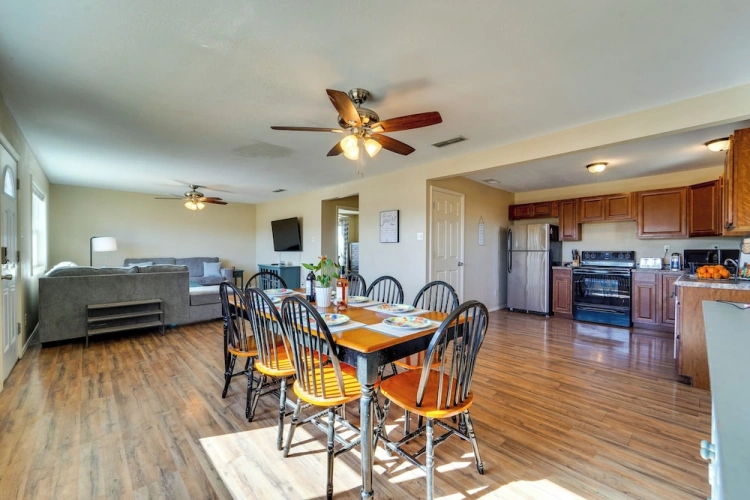 3 Bedrooms Cottage