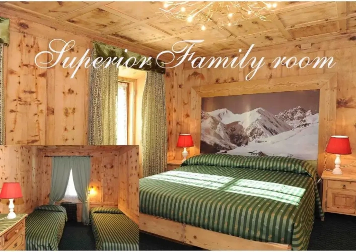 Superior Quadruple room