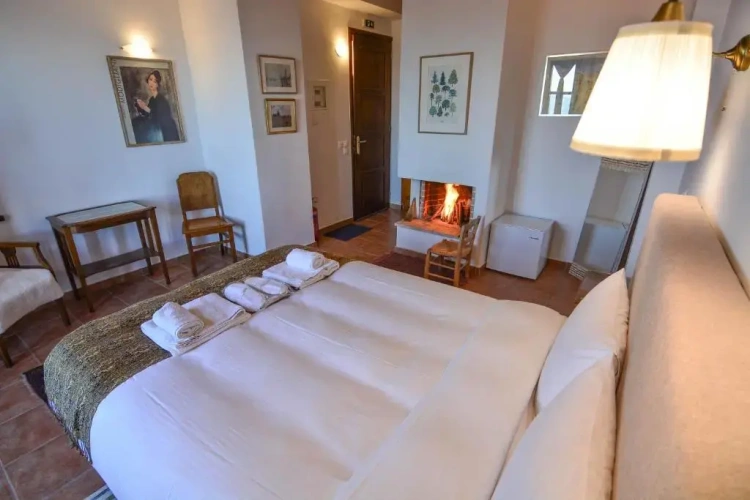Standard Triple room with balcony