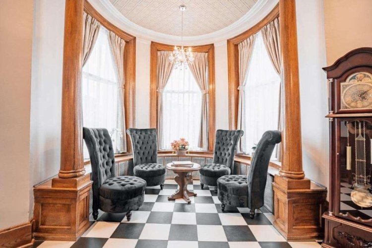 Hotel de Paris