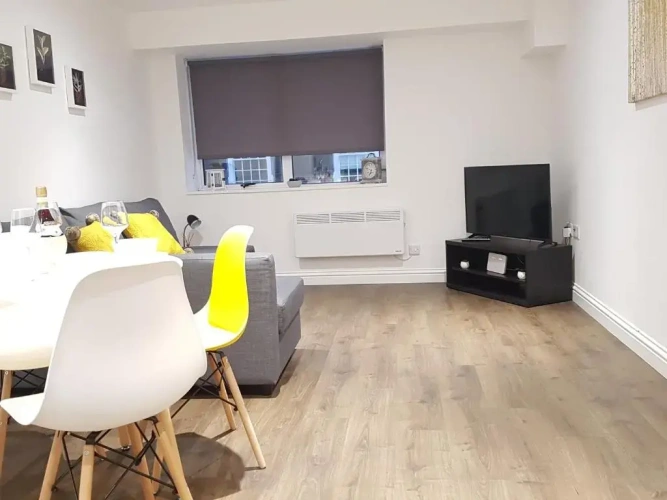1 Bedroom Apartment