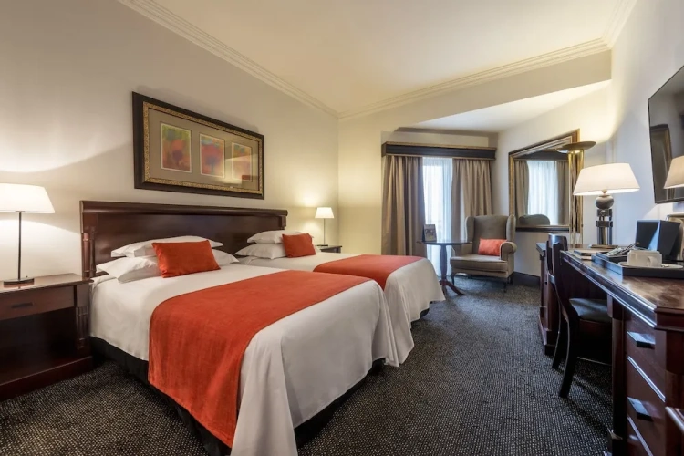 Standard Twin room with balcony