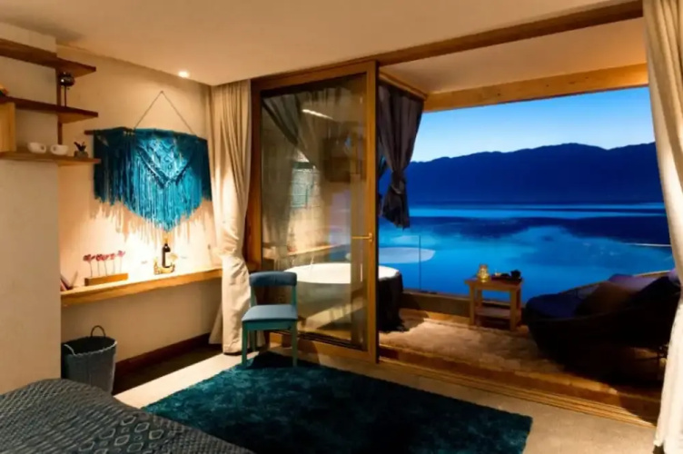 Dali Zewan Seaview Inn