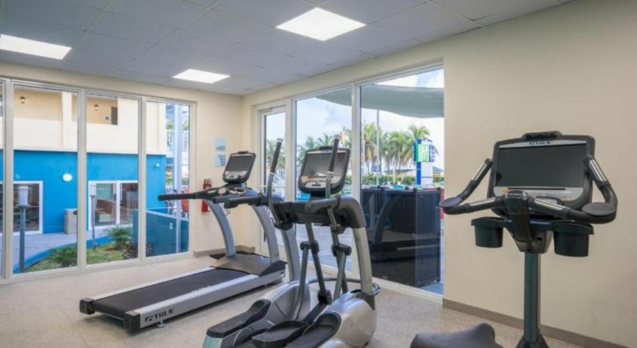 Holiday Inn Express & Suites Nassau photo 19
