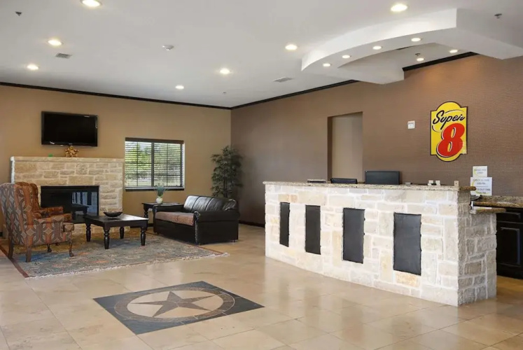Super 8 By Wyndham Stephenville