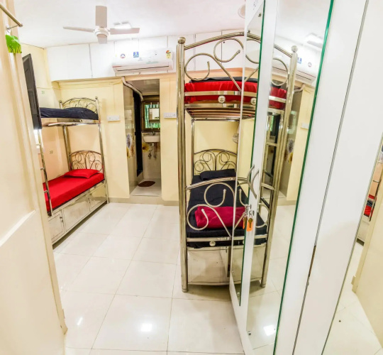 Airport Hostel Bombay Backpackers