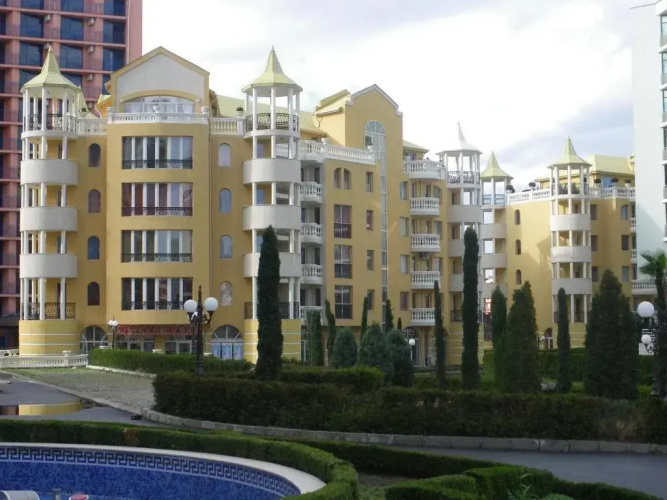 Apartment in Victoria Residence
