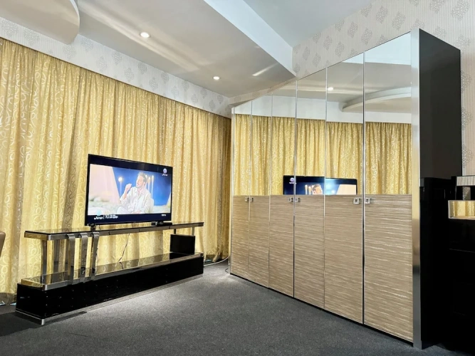 Deluxe Suite