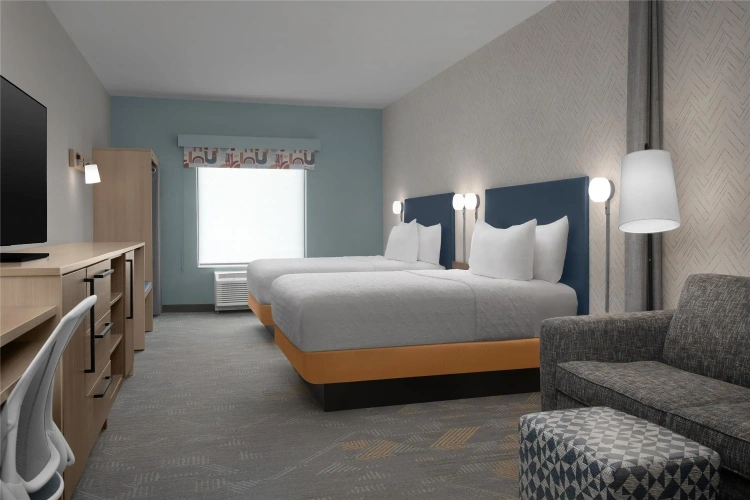 Quadruple Suite