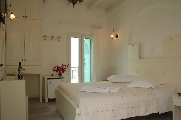 Hotel Anixis