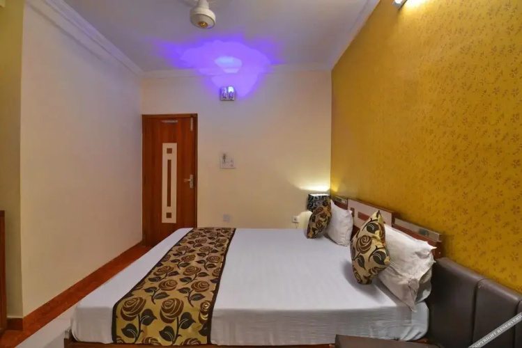 Hotel Mg Residency