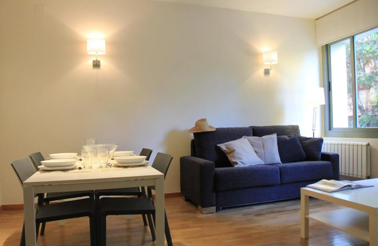 Alguera Apartments Napols