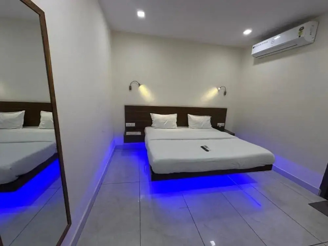 Hotel 36 West Inn