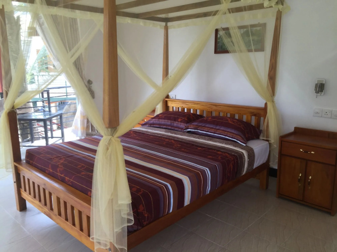 Rainforest Lodge
