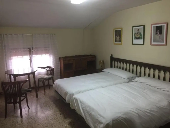 3 Bedrooms Cottage