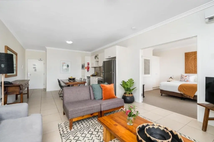 1 Bedroom Apartment