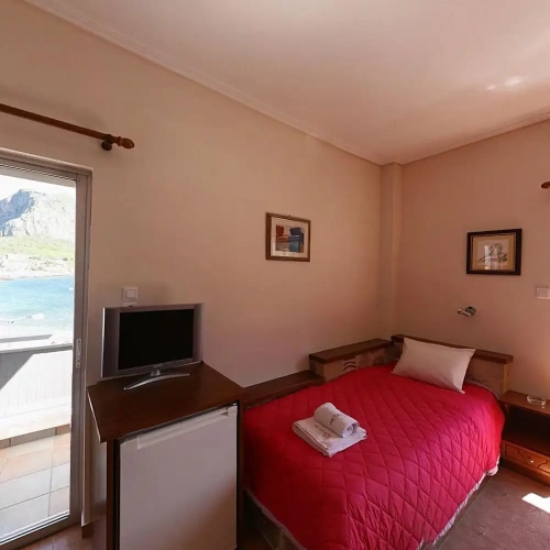 Standard Triple room with balcony