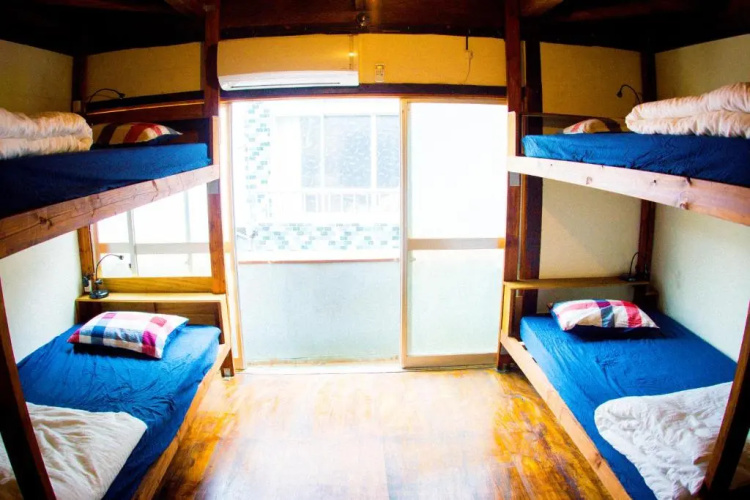 Bed in Dorm