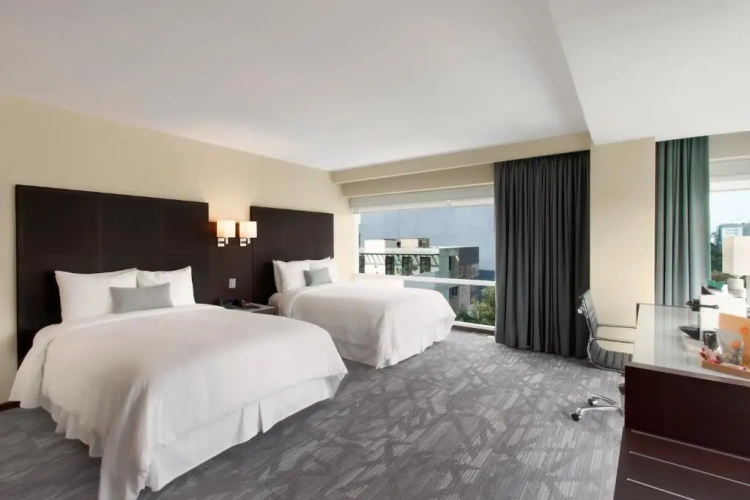 Lux Quadruple room