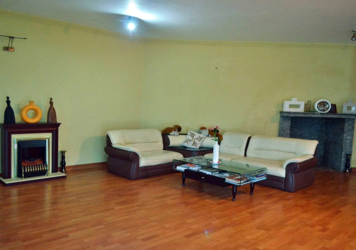 HillCrest Villa
