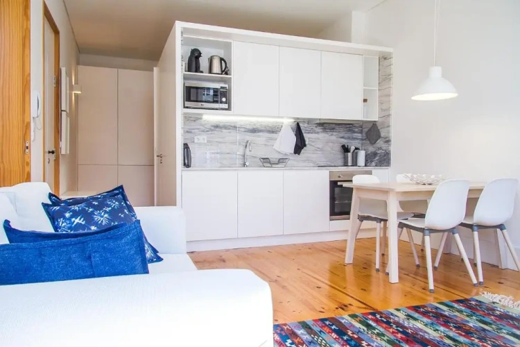 2 Bedrooms Apartment