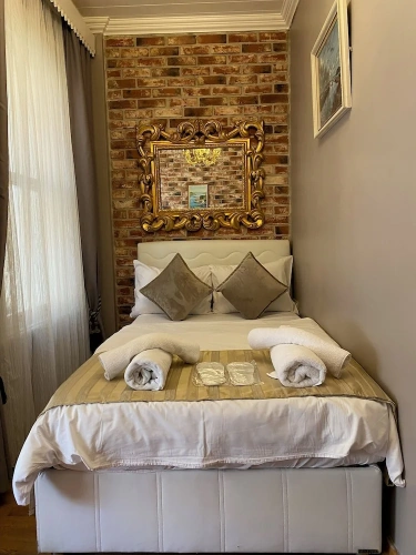 Economy room
