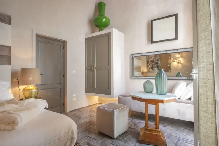 Al Console Luxury Suite