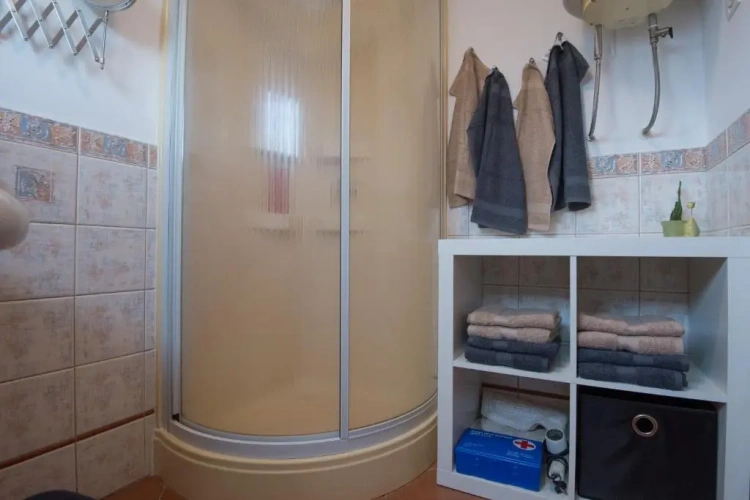3 Bedrooms Apartment