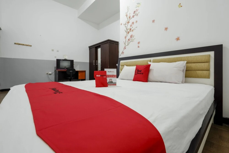 RedDoorz @ Prambanan Timur Raya
