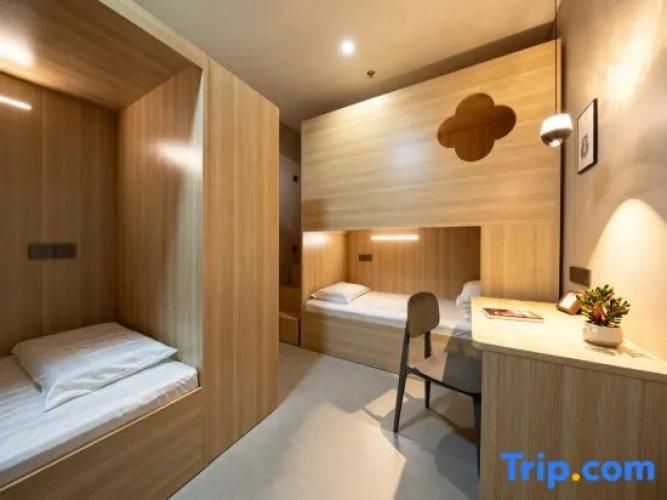 Bed in Dorm (female dorm)