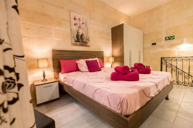 GB Suites - Triplex Apartment