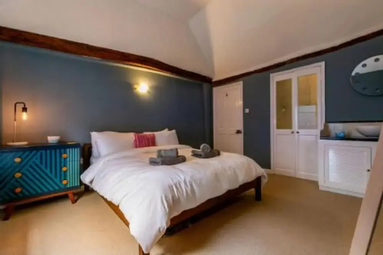 Host Stay Princes Cottage