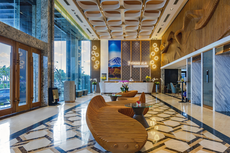 Peninsula Hotel Danang