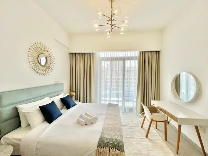 Waves - Comfortable JVC Apt with Balcony