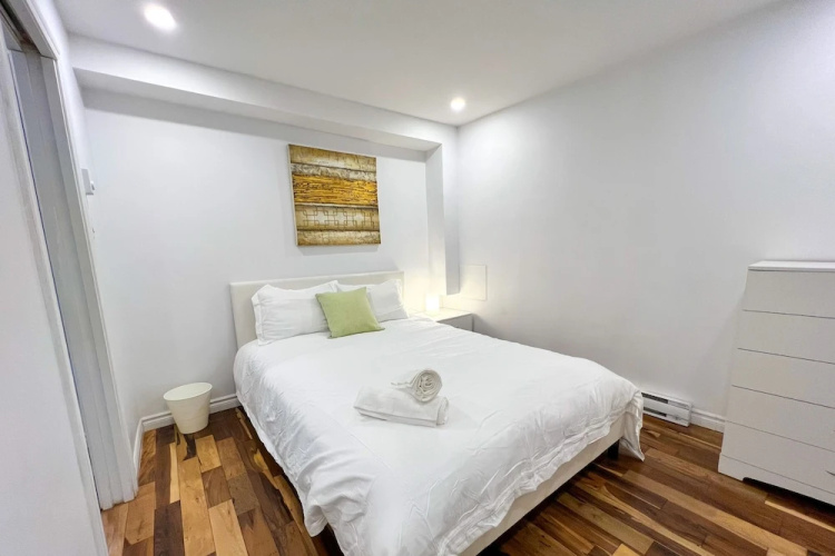Chic Townhome with Garage Dt MTL