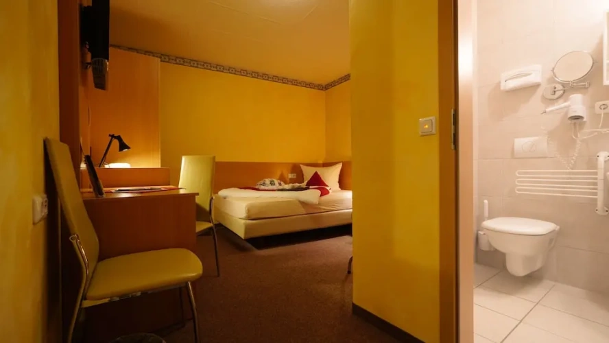 Standard Single room