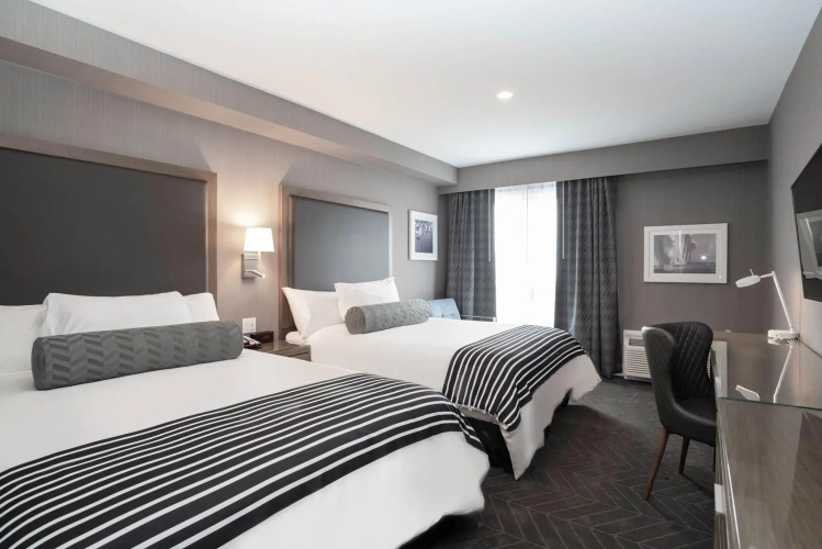 Sandman Signature St. John's Hotel
