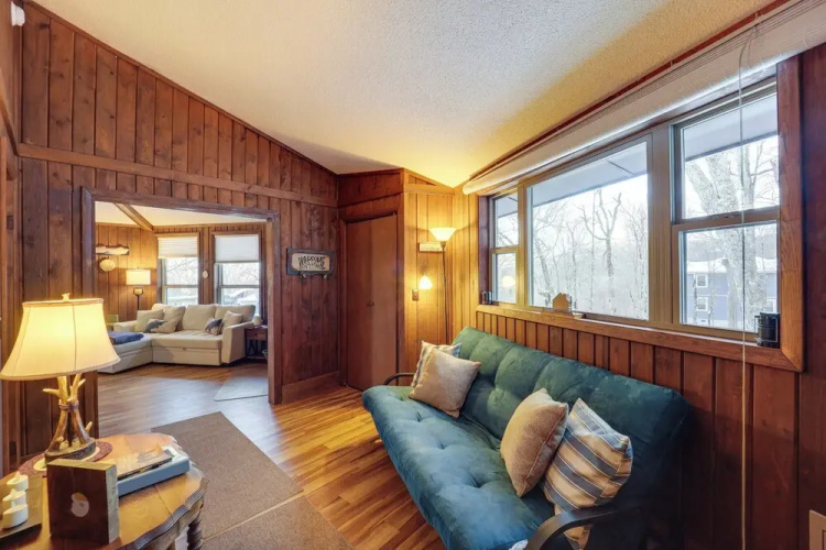 Beech Mountain Cabin w/ Deck: Half-mi to Skiing