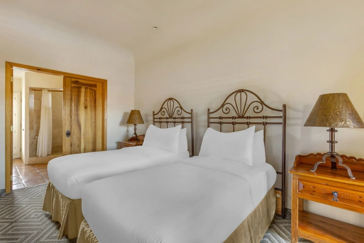 2 Bedrooms Twin Suite