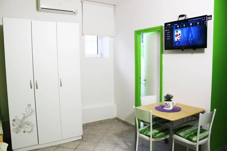 CroParadise Hostel & Apartments