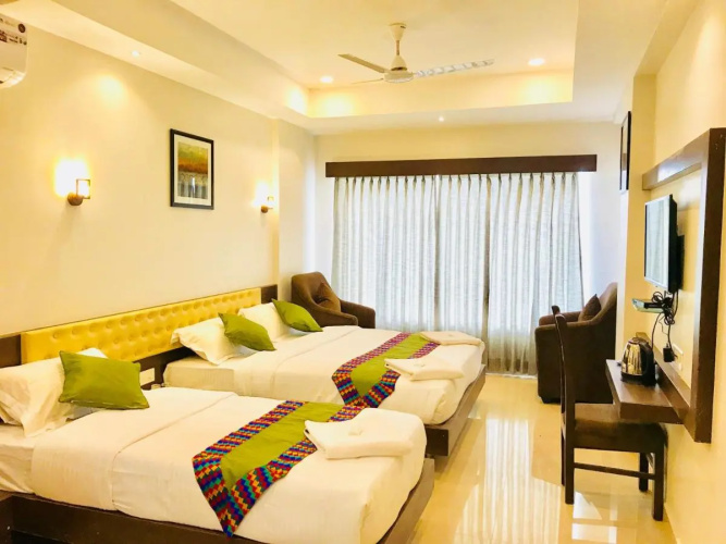 Regalia Inn & Suites