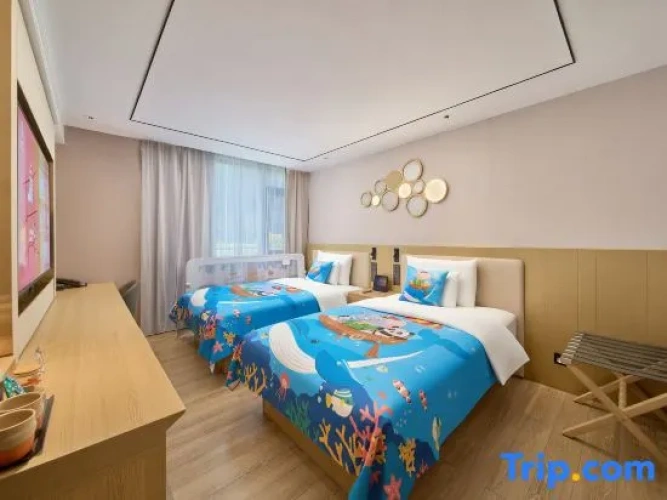 Twin Family Suite