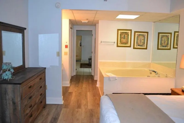 River Place Condos 409 1BD, 2Bath