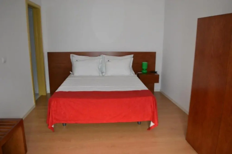 3 Bedrooms Apartment