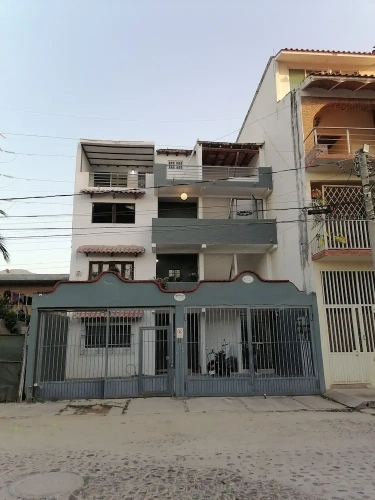 1 Bedroom Apartment with balcony