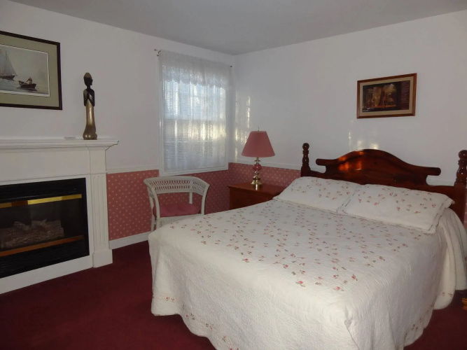 Canterbury Inn