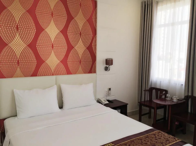 LiLLy Hotel