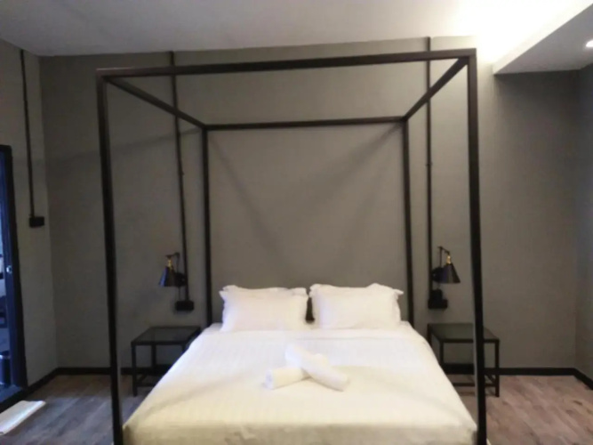 68 Hotel